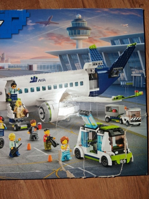 LEGO City Samolot pasażerski 60367 Lotnisko POWYSTAWOWY