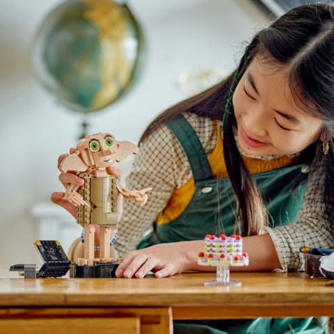 LEGO Harry Potter Skrzat domowy Zgredek 76421 klocki POWYSTAWOWY