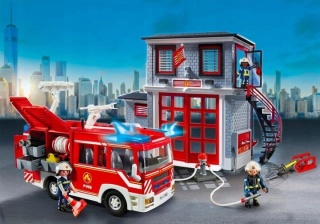 PLAYMOBIL Action Heroes Straż Pożarna Wóz Strażacki 185 elementów 4 lata + POWYSTAWOWY