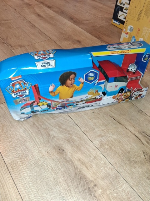 PSI PATROL LAWETA AUTOBUS PATROLOWIEC LAUNCH'N HAUL PAW PATROLLER POWYSTAWOWY