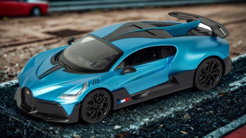 Zdalnie sterowany Bugatti Divo RC 1:12 niebieski samochód POWYSTAWOWY