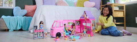 LALKA BARBIE KAMPER MARZEŃ DREAM CAMPER auto dla lalek Barbie + akcesoria POWYSTAWOWY