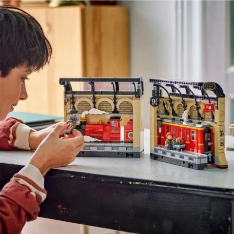 LEGO Harry Potter 76450 Stoper do książek: Pociąg ekspresowy do Hogwartu