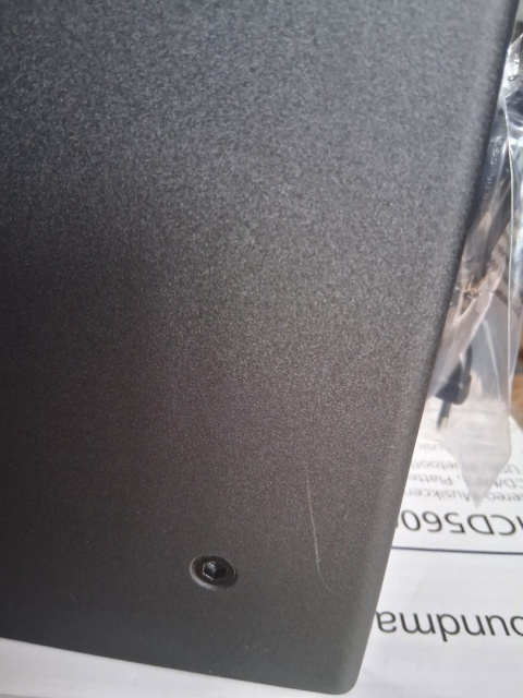 Subwoofer aktywny czarny Teufel T 10 Nowy z defektem
